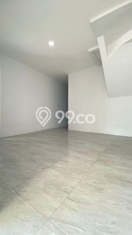 Rumah Elit Modern Siap Huni di Taman Palem Jakarta Barat Rumah Elit Modern Siap Huni di Taman Palem Jakarta Barat