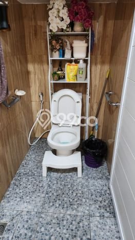 Siap Huni Rumah Mewah 4 Kamar di Kembangan Dekat ke Mana Saja Siap Huni Rumah Mewah 4 Kamar di Kembangan Dekat ke Mana Saja