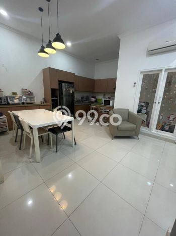 Jual Rumah Luas Elegan Dengan View Eksklusif di Taman Ratu, Jakarta Barat Jual Rumah Luas Elegan Dengan View Eksklusif di Taman Ratu, Jakarta Barat
