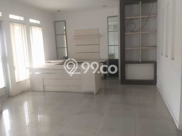 Lokasi terbaik! Rumah siap huni disewakan di BKR LB 250m2 Lokasi terbaik! Rumah siap huni disewakan di BKR LB 250m2