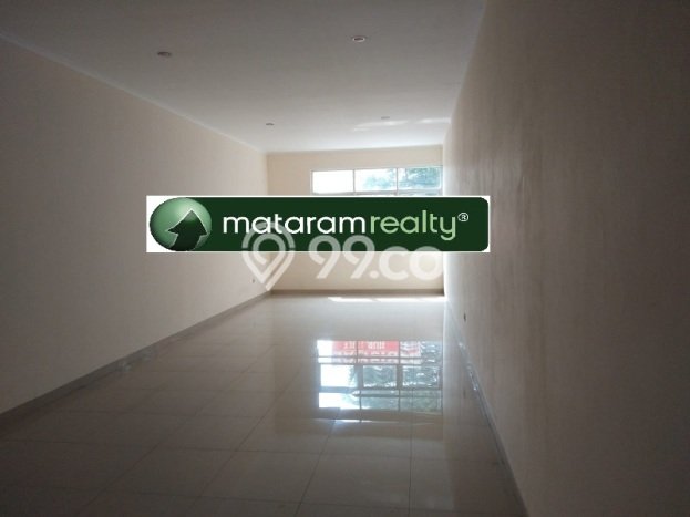 AREA TERSIBUK! Ruko di , Luas 180m2m², Kawasan Komersial AREA TERSIBUK! Ruko di , Luas 180m2m², Kawasan Komersial