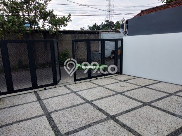 BEST INVESTMENT! Rumah di Soekarno Hatta, LT 110m² LB 145m² BEST INVESTMENT! Rumah di Soekarno Hatta, LT 110m² LB 145m²