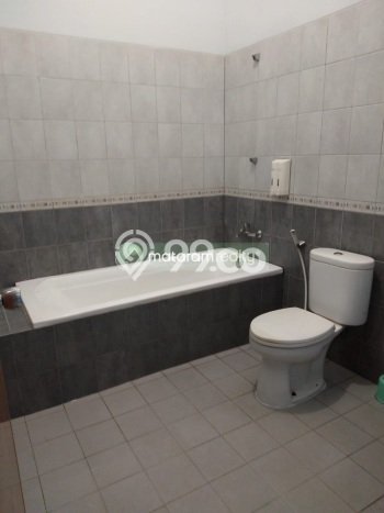 LOKASI TERBAIK! Rumah di Turangga, 3 KM, Lingkungan Elite, Luas 298m² Bangunan 230m² LOKASI TERBAIK! Rumah di Turangga, 3 KM, Lingkungan Elite, Luas 298m² Bangunan 230m²