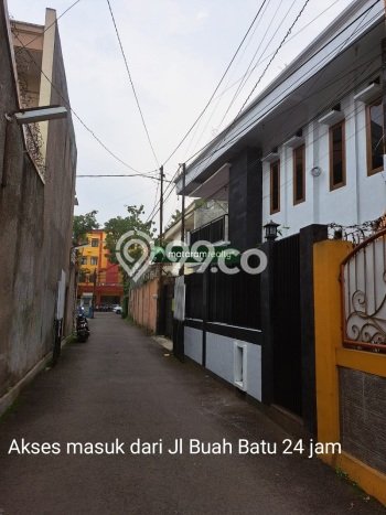 LOKASI TERBAIK! Rumah kawasan Buah Batu, 4 KM, Lingkungan Elite, Luas 140m² Bangunan 200m² LOKASI TERBAIK! Rumah kawasan Buah Batu, 4 KM, Lingkungan Elite, Luas 140m² Bangunan 200m²