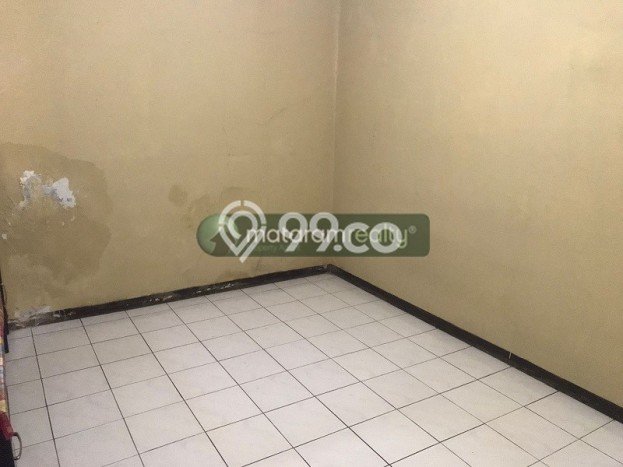 Rumah 3 KT 1 KM di Lokasi Antapani, Bandung Rumah 3 KT 1 KM di Lokasi Antapani, Bandung