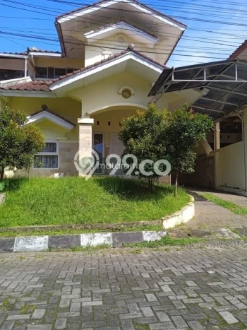 Rumah Strategis kawasan Pasteur, 3 KT, Area Nyaman, Luas 140m² Bangunan 160m² Rumah Strategis kawasan Pasteur, 3 KT, Area Nyaman, Luas 140m² Bangunan 160m²