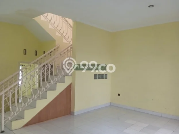 Rumah Strategis kawasan Pasteur, 3 KT, Area Nyaman, Luas 140m² Bangunan 160m² Rumah Strategis kawasan Pasteur, 3 KT, Area Nyaman, Luas 140m² Bangunan 160m²