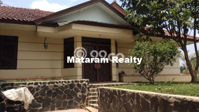 RARE UNIT! Rumah di Geger Kalong, 2 KM, Pemandangan Indah, LT 485m² Bangunan 200m² RARE UNIT! Rumah di Geger Kalong, 2 KM, Pemandangan Indah, LT 485m² Bangunan 200m²