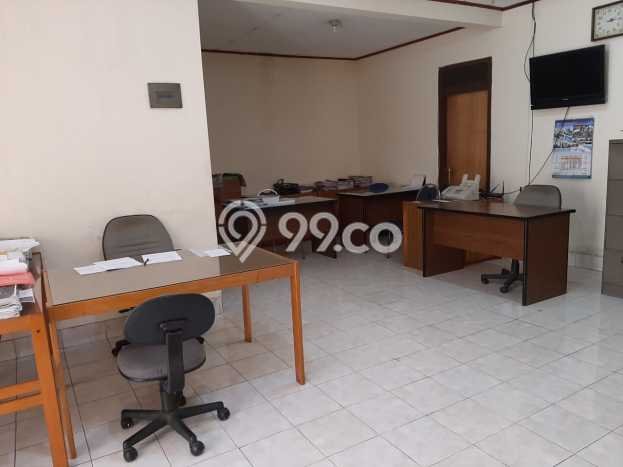 Properti Nyaman 5 KT Luas Tanah 300m² di Turangga, Bandung Properti Nyaman 5 KT Luas Tanah 300m² di Turangga, Bandung