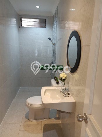 Jarang Ada! Rumah Kontrakan 4 Kamar Bagus Siap Huni Burangrang Jarang Ada! Rumah Kontrakan 4 Kamar Bagus Siap Huni Burangrang