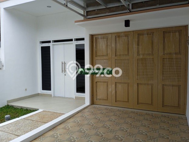 Rumah area Turangga, 4 KT, Akses Rumah Sakit, Luas 127m² LB 200m² Rumah area Turangga, 4 KT, Akses Rumah Sakit, Luas 127m² LB 200m²