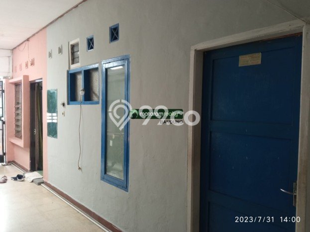 Rumah di Burangrang, 3 KM, Area Asri, Luas 220m² LB 180m² Rumah di Burangrang, 3 KM, Area Asri, Luas 220m² LB 180m²