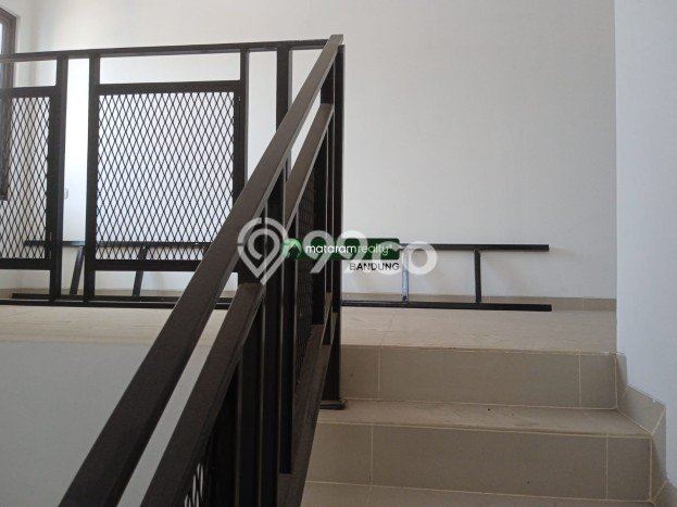 Rumah Modern 4 KT di Turangga Bandung Unfurnished Rumah Modern 4 KT di Turangga Bandung Unfurnished