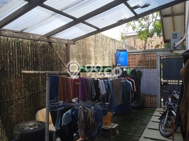 Jual Rumah Luas Elegan Dengan View Eksklusif di BKR, Bandung Jual Rumah Luas Elegan Dengan View Eksklusif di BKR, Bandung