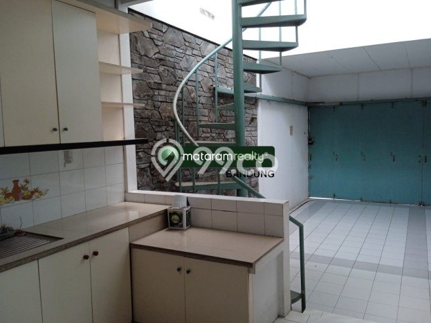 HUNIAN PILIHAN! Rumah di Setra Sari, 3 KT, Lingkungan Asri, LT 340m² Bangunan 240m² HUNIAN PILIHAN! Rumah di Setra Sari, 3 KT, Lingkungan Asri, LT 340m² Bangunan 240m²