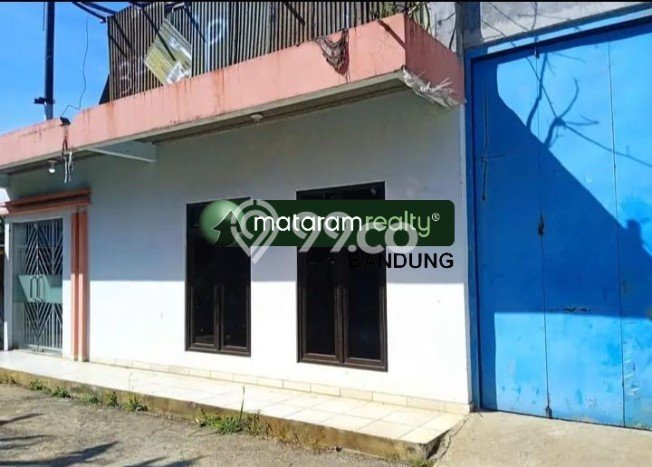 LOKASI PREMIUM! Gudang Kawasan , Luas 300m2m², Lokasi Strategis LOKASI PREMIUM! Gudang Kawasan , Luas 300m2m², Lokasi Strategis