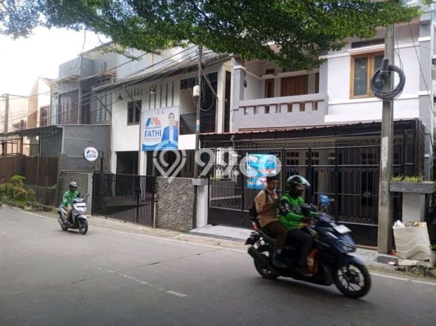 Disewakan! Rumah 4 Kamar Tidur &
3 Kamar Mandi di Turangga, Bandung Disewakan! Rumah 4 Kamar Tidur &
3 Kamar Mandi di Turangga, Bandung