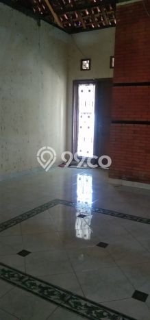 Dijual Rumah 6 Kamar Lokasi Ideal Bagus dan Strategis di Buahdua Dijual Rumah 6 Kamar Lokasi Ideal Bagus dan Strategis di Buahdua