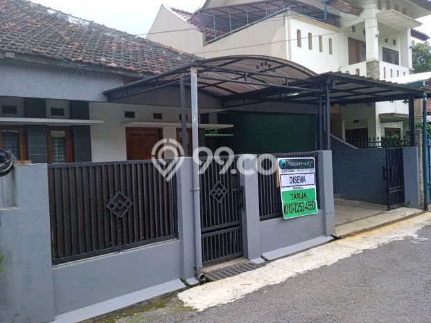 Rumah Nyaman area Regol, 3 KT, Area Strategis, Luas 180m² Bangunan 160m² Rumah Nyaman area Regol, 3 KT, Area Strategis, Luas 180m² Bangunan 160m²