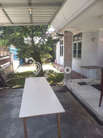 Disewakan! Rumah 10 Kamar Tidur &
3 Kamar Mandi di Cikutra, Bandung Disewakan! Rumah 10 Kamar Tidur &
3 Kamar Mandi di Cikutra, Bandung