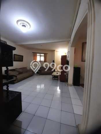 SPECIAL PRICE! Rumah area Supratman, 2 KM, Akses Mudah Pusat Kota, Luas 230m2m² Bangunan 225m2m² SPECIAL PRICE! Rumah area Supratman, 2 KM, Akses Mudah Pusat Kota, Luas 230m2m² Bangunan 225m2m²