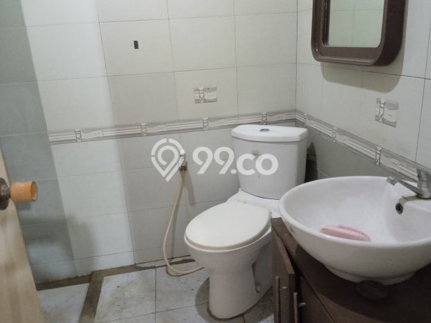 SPECIAL PRICE! Rumah di Turangga, 4 KT, Akses Mudah Fasilitas Umum, Luas 250m2m² Bangunan 200m2m² SPECIAL PRICE! Rumah di Turangga, 4 KT, Akses Mudah Fasilitas Umum, Luas 250m2m² Bangunan 200m2m²