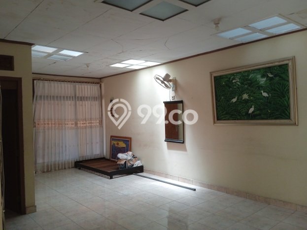 PROPERTI UNGGULAN! Rumah Strategis di Turangga, LT 210m2m² LB 150m2m² PROPERTI UNGGULAN! Rumah Strategis di Turangga, LT 210m2m² LB 150m2m²