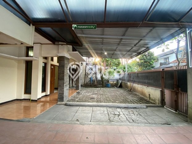 Sewa Rumah Harga Terjangkau di Turangga Bandung dengan 4 KT Sewa Rumah Harga Terjangkau di Turangga Bandung dengan 4 KT