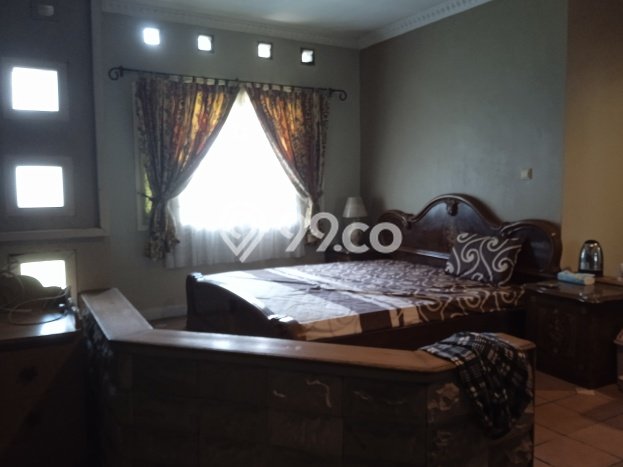 SPECIAL PRICE! Rumah di Turangga, 4 KT, Akses Mudah Fasilitas Umum, Luas 250m2m² Bangunan 200m2m² SPECIAL PRICE! Rumah di Turangga, 4 KT, Akses Mudah Fasilitas Umum, Luas 250m2m² Bangunan 200m2m²