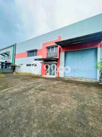 Unit Gudang disewakan di Lippo Cikarang Cikarang dengan LT 1800m2 / LB 1500m2 Unit Gudang disewakan di Lippo Cikarang Cikarang dengan LT 1800m2 / LB 1500m2