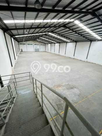 Unit Gudang disewakan di Lippo Cikarang Cikarang dengan LT 1800m2 / LB 1500m2 Unit Gudang disewakan di Lippo Cikarang Cikarang dengan LT 1800m2 / LB 1500m2