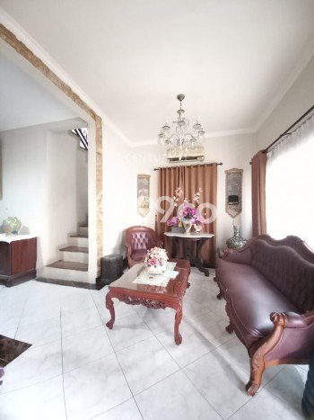 Dijual Rumah Luas Elegan Dengan View Cantik di Bintaro, Tangerang Selatan Dijual Rumah Luas Elegan Dengan View Cantik di Bintaro, Tangerang Selatan
