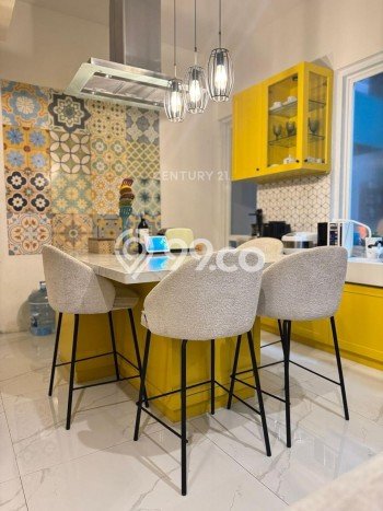 Rumah Elit LB 150m2 Siap Pakai Desain Elegan di Bintaro, Tangerang Selatan Rumah Elit LB 150m2 Siap Pakai Desain Elegan di Bintaro, Tangerang Selatan