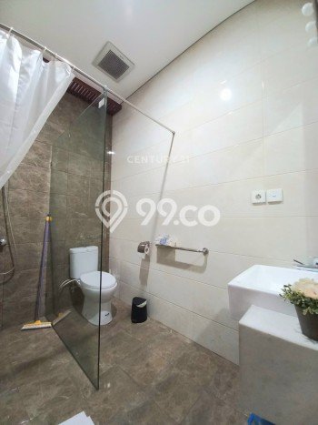 Hunian Elit LB 285m2 Siap Pakai Desain Elegan di Bintaro, Tangerang Selatan Hunian Elit LB 285m2 Siap Pakai Desain Elegan di Bintaro, Tangerang Selatan