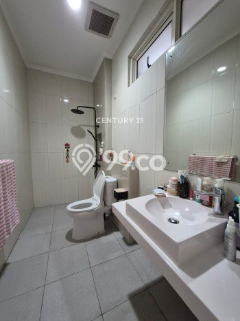 Jual Rumah Luas Elegan Dengan View Cantik di BSD City, Tangerang Jual Rumah Luas Elegan Dengan View Cantik di BSD City, Tangerang