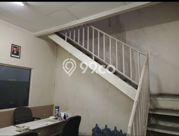 AREA TERSIBUK! Pabrik di Karawaci, Luas 1950m2m², Pusat Bisnis AREA TERSIBUK! Pabrik di Karawaci, Luas 1950m2m², Pusat Bisnis