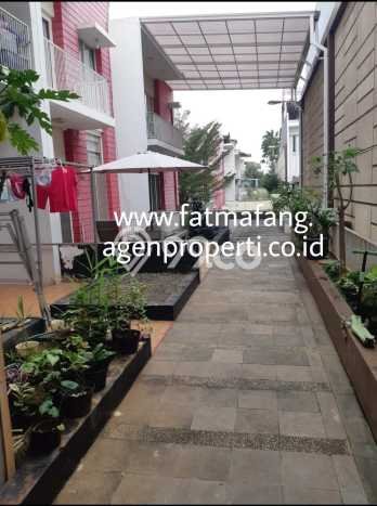 DIJUAL CEPAT! Rumah Asri di Pantai Indah Kapuk, Jakarta Utara, LT 90m² Bangunan 182m² Bisa Nego! DIJUAL CEPAT! Rumah Asri di Pantai Indah Kapuk, Jakarta Utara, LT 90m² Bangunan 182m² Bisa Nego!