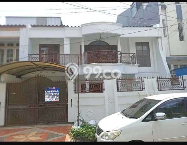 Rumah Tenang area , 4 KM, Luas 180m2m² Bangunan 260m2m² Rumah Tenang area , 4 KM, Luas 180m2m² Bangunan 260m2m²