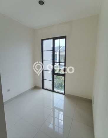 LOKASI STRATEGIS! Rumah di Cipondoh, Akses ke Tol, 3 KT, Luas 60m² LB 121m² LOKASI STRATEGIS! Rumah di Cipondoh, Akses ke Tol, 3 KT, Luas 60m² LB 121m²