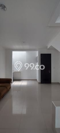 UNIT LANGKA! Rumah di , 2 KM, Pemandangan Indah, Luas 45m2m² LB 90m2m² UNIT LANGKA! Rumah di , 2 KM, Pemandangan Indah, Luas 45m2m² LB 90m2m²