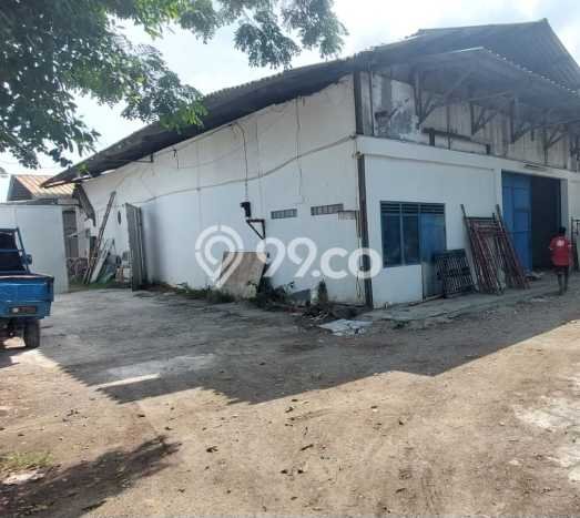 Gudang Disewa di Jakarta Utara dengan LB 200m2 Area Komersial Ramai Gudang Disewa di Jakarta Utara dengan LB 200m2 Area Komersial Ramai