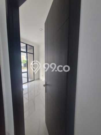 KESEMPATAN TERBAIK! Rumah area , 3 KT, Siap Huni, LT 160m2m² Bangunan 245m2m² KESEMPATAN TERBAIK! Rumah area , 3 KT, Siap Huni, LT 160m2m² Bangunan 245m2m²