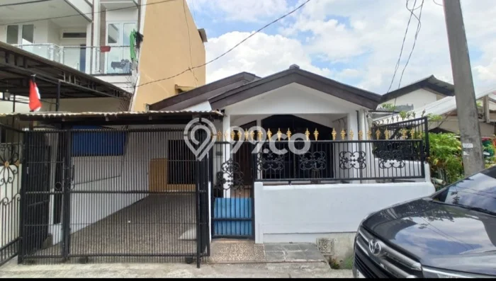 For Sale Hunian Rumah Terawat 3 KT di Daan Mogot, Jakarta Barat For Sale Hunian Rumah Terawat 3 KT di Daan Mogot, Jakarta Barat