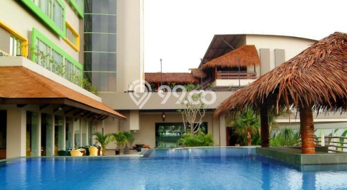 Unit Komersial Dijual di Sukasari Bandung Luas Bangunan 11709m2 Unit Komersial Dijual di Sukasari Bandung Luas Bangunan 11709m2
