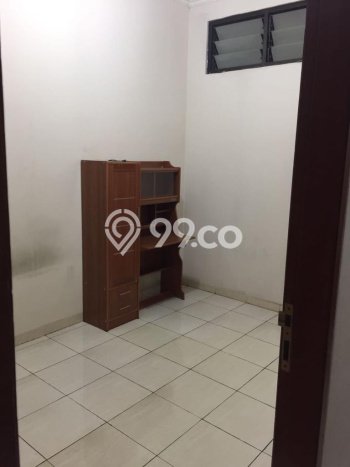 Disewakan! Rumah 4 Kamar Tidur &
3 Kamar Mandi di Tanjung Duren, Jakarta Barat Disewakan! Rumah 4 Kamar Tidur &
3 Kamar Mandi di Tanjung Duren, Jakarta Barat