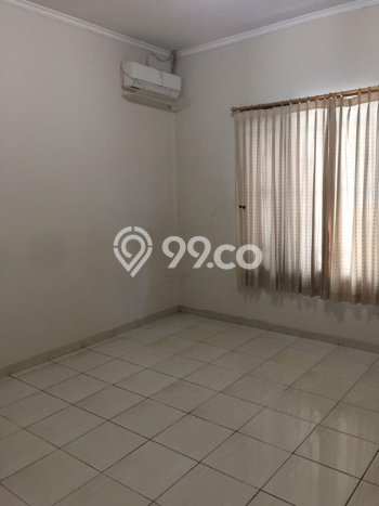 Disewakan! Rumah 4 Kamar Tidur &
3 Kamar Mandi di Tanjung Duren, Jakarta Barat Disewakan! Rumah 4 Kamar Tidur &
3 Kamar Mandi di Tanjung Duren, Jakarta Barat