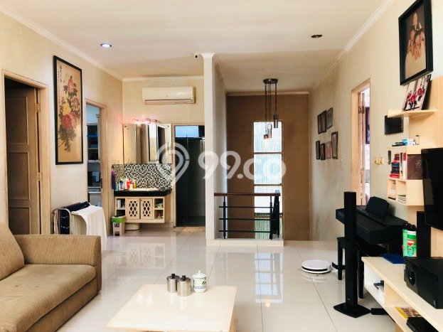 Rumah LB 245m² di Pusat Kota Gading Serpong, Tangerang - Harga Terjangkau Rumah LB 245m² di Pusat Kota Gading Serpong, Tangerang - Harga Terjangkau
