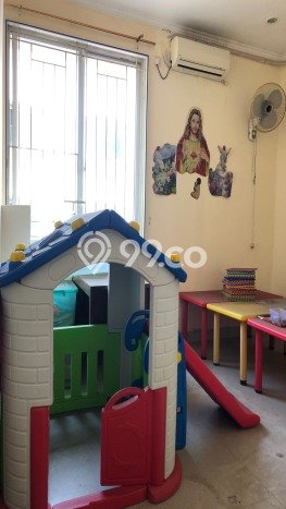 Ruko Dijual di Prime Area Jakarta Barat Luas 256m2 Ruko Dijual di Prime Area Jakarta Barat Luas 256m2