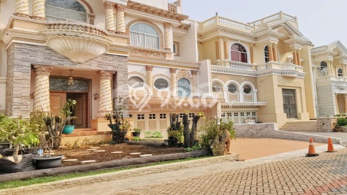 Rumah Mewah LB 525m2 Siap Huni Desain Elegan di Pantai Indah Kapuk, Jakarta Utara Rumah Mewah LB 525m2 Siap Huni Desain Elegan di Pantai Indah Kapuk, Jakarta Utara