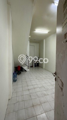 Ruko Kawasan Bisnis Kawasan Duri Kepa, Luas 170m², Disewakan, Siap Pakai Ruko Kawasan Bisnis Kawasan Duri Kepa, Luas 170m², Disewakan, Siap Pakai